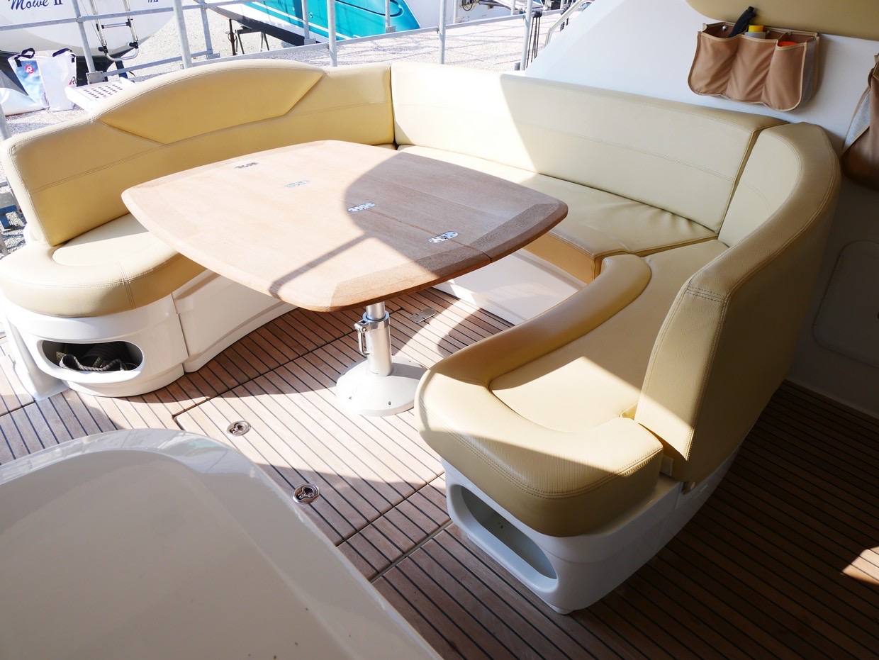 Beneteau Montecarlo 37 HT - 